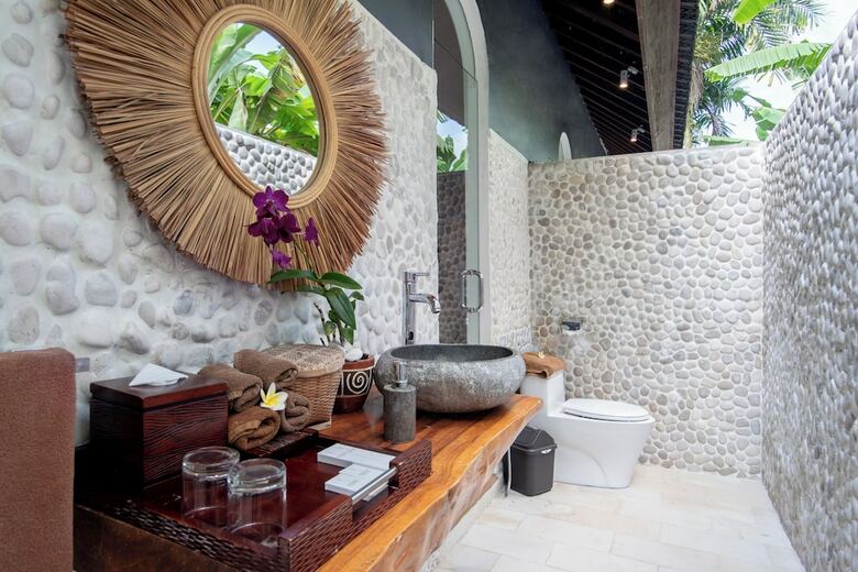 Hostal The Samara Villas & Restaurant