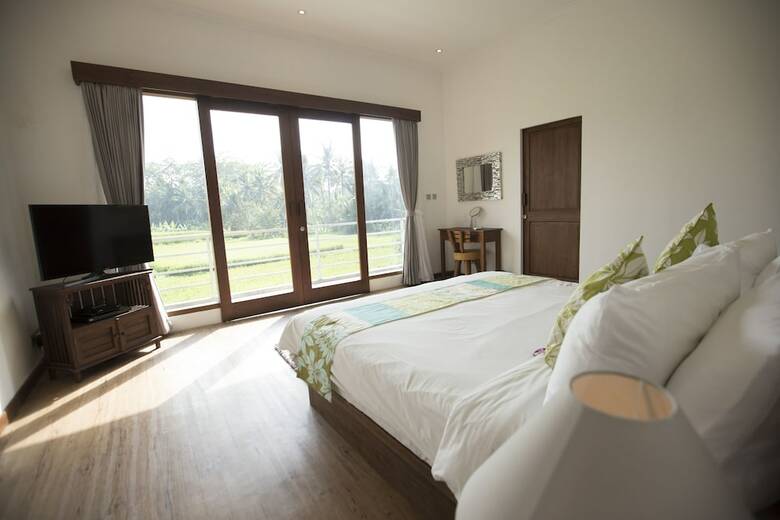 Hostal The Samara Villas & Restaurant