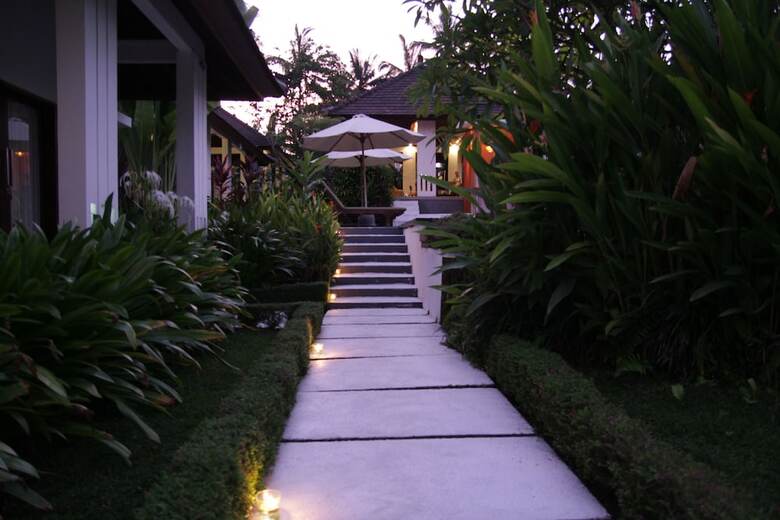 Hostal The Samara Villas & Restaurant