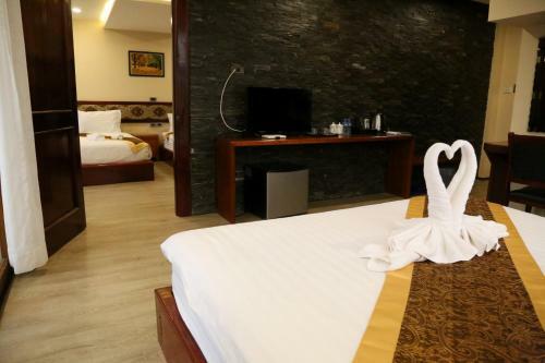 Lisha Grand Hotel