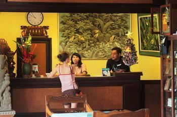 Hostal Bali Gardenview Cottages