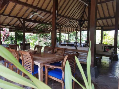 Hostal Rumah Sungai Villa