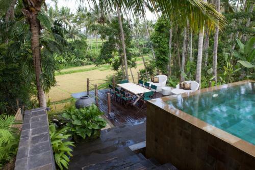 Hostal Swarapadi Villa