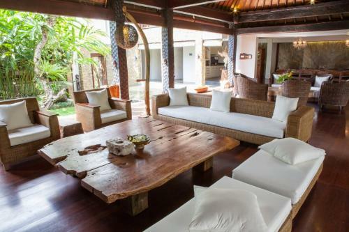 Hostal Swarapadi Villa