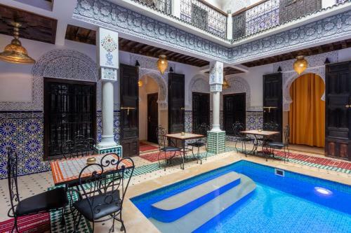 Hostal Riad Medina Art Suite & Heated Pool