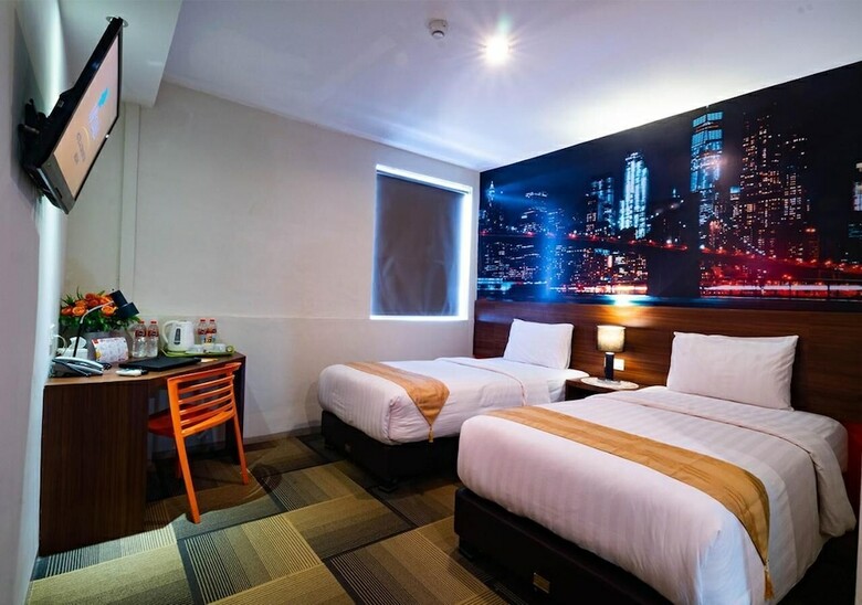 Miyana Hotel