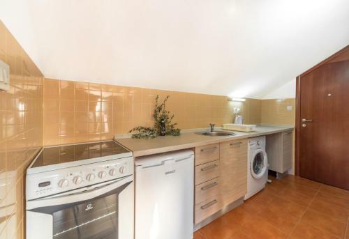 R Club Apartments Old Town Budva
