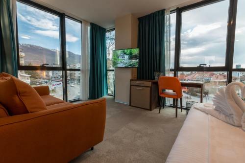 Sky Corner Hotel