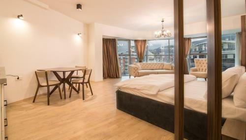 The One. Luxury Suites & Apartments