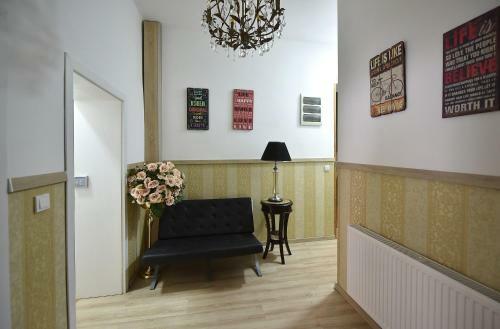 Villa Nina Hotel & Lounge Bar