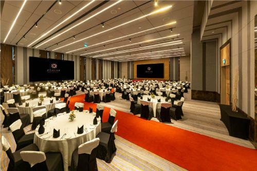 Zealax Hotel & Residence