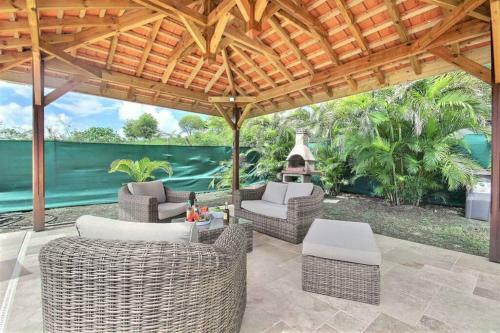 Villa Blue Lagoon, 3 Chambres, Piscine, Plage � 5 Minutes