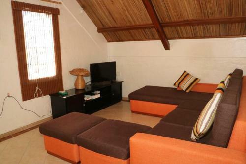 House With 2 Bedrooms In Blue Bay With Terrace