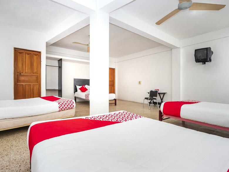 Hotel Las Brisas