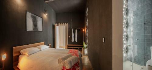 Hotel Sin Nombre