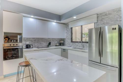 Apartamento Chandelier B102 @ Lagunas