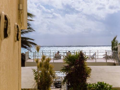 Playa Maya By Mij - Beachfront Hotel