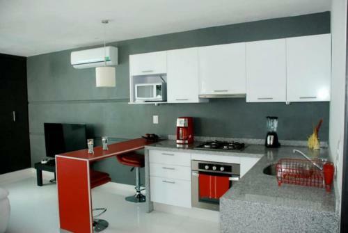 Apt In Playacar Very Close To The Beach And 5th Av