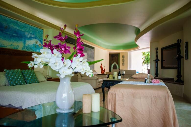 Ocean Frontage Cottage