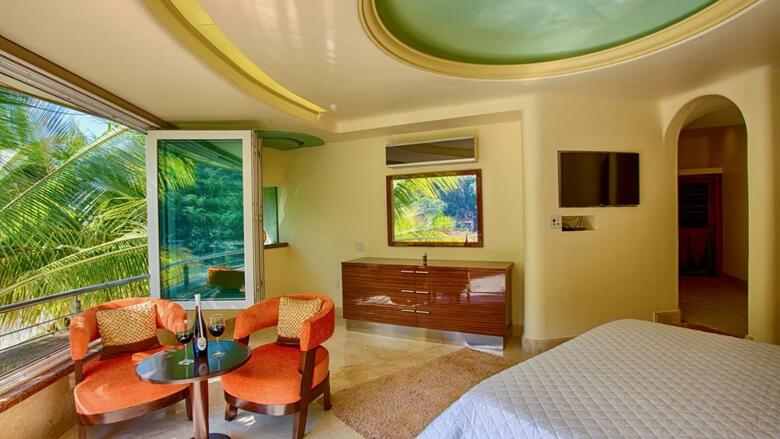 Ocean Frontage Cottage