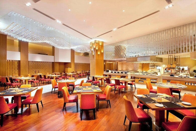 Hotel Courtyard By Marriott Bhopal