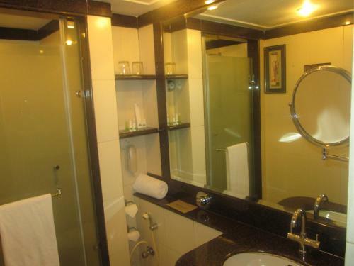 Hotel Country Inn & Suites By Carlson Haridwar