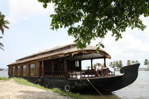Hotel Cosy Houseboats