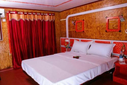 Hotel Cosy Houseboats