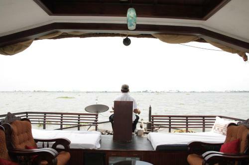 Hotel Cosy Houseboats
