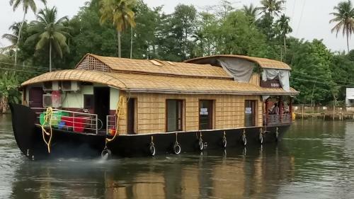 Vaishnav Tours