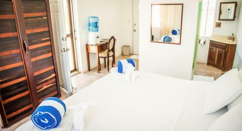 Flying Cloud Hotel