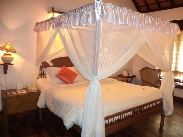 Hotel Punnamada Resort