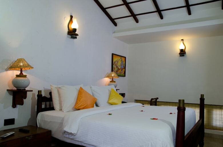 Hotel Punnamada Resort