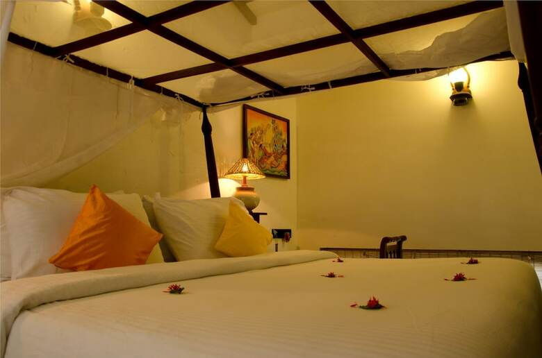 Hotel Punnamada Resort