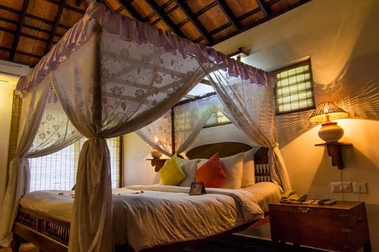 Hotel Punnamada Resort