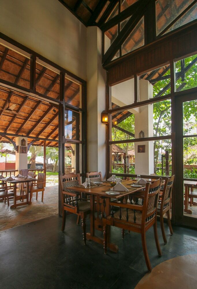 Hotel Punnamada Resort