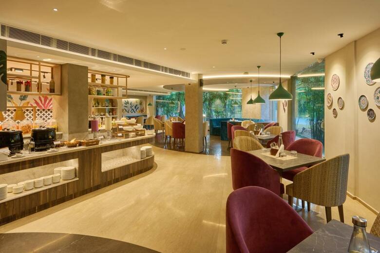 Flora Airport Hotel