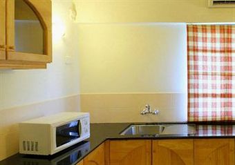 Hotel Lotus 8