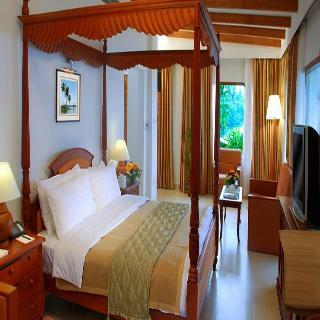 Hotel Lemon Tree Vembanad Lake Resort, Kerala
