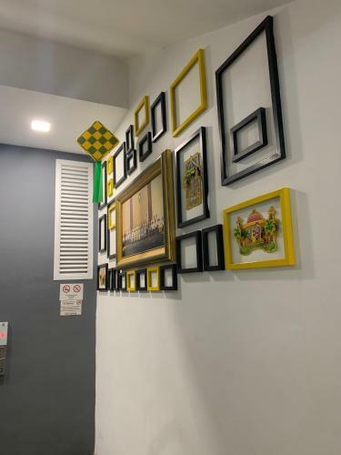 Frame Hotel