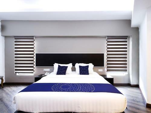 Capital O 978 Midaris Hotel