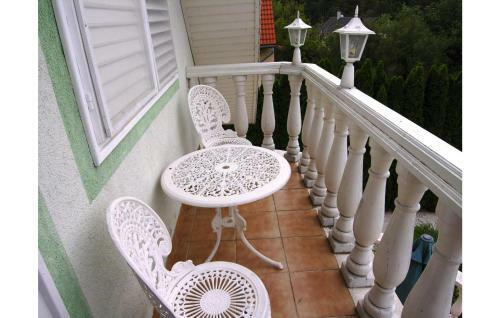 Holiday Home Hegyalja Utca-vonyarcvashegy