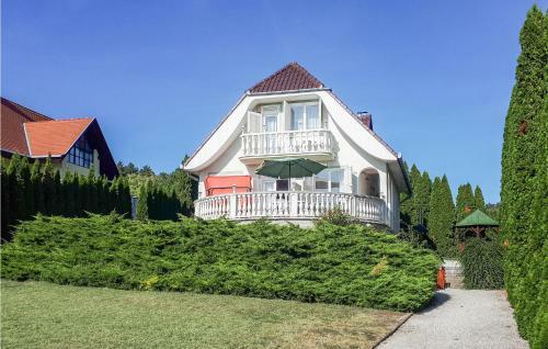Holiday Home Hegyalja Utca-vonyarcvashegy