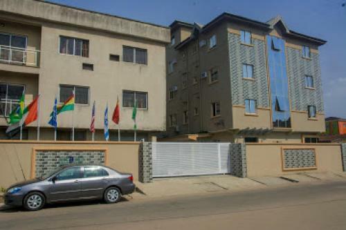 Hostal Room In Lodge - Oragon Hotel And Suites