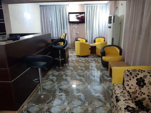 Goddis Apartments