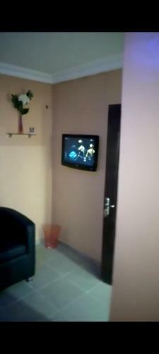 Staycation Suites And Apartment
