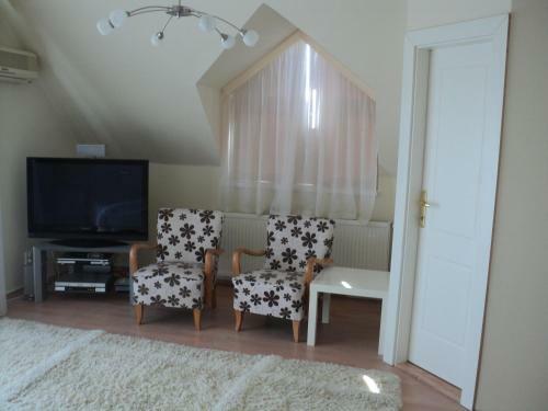 O�zis Apartmanh�z