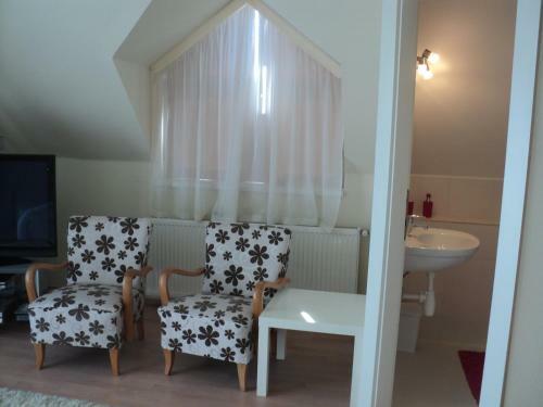 O�zis Apartmanh�z