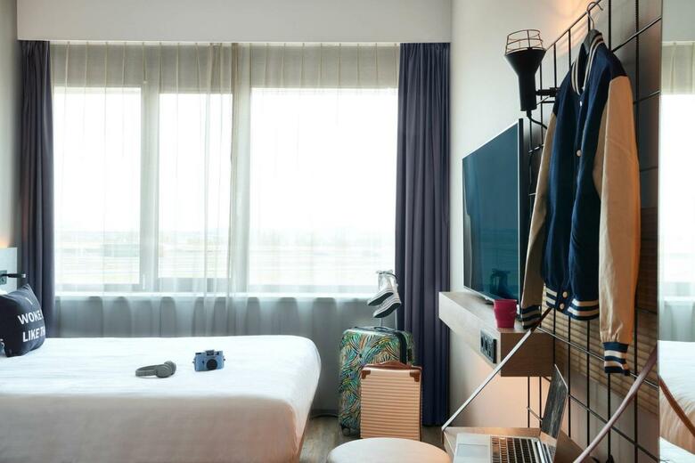 Hotel Moxy Amsterdam Schiphol Airport