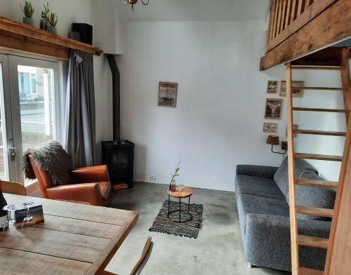 Beach Cottage Free Parking